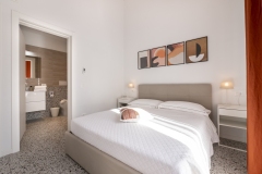 CAMERA KING CON BAGNO INTERNO