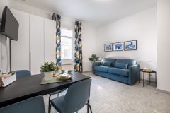 MONOLOCALE BLUE CON BAGNO PRIVATO, ESTERNO AL MONOLOCALE